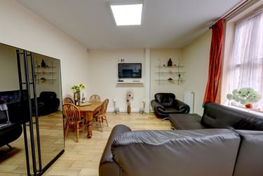 5 bed house, South Grove, Ardwick, Manchester, M130AU - Image 2